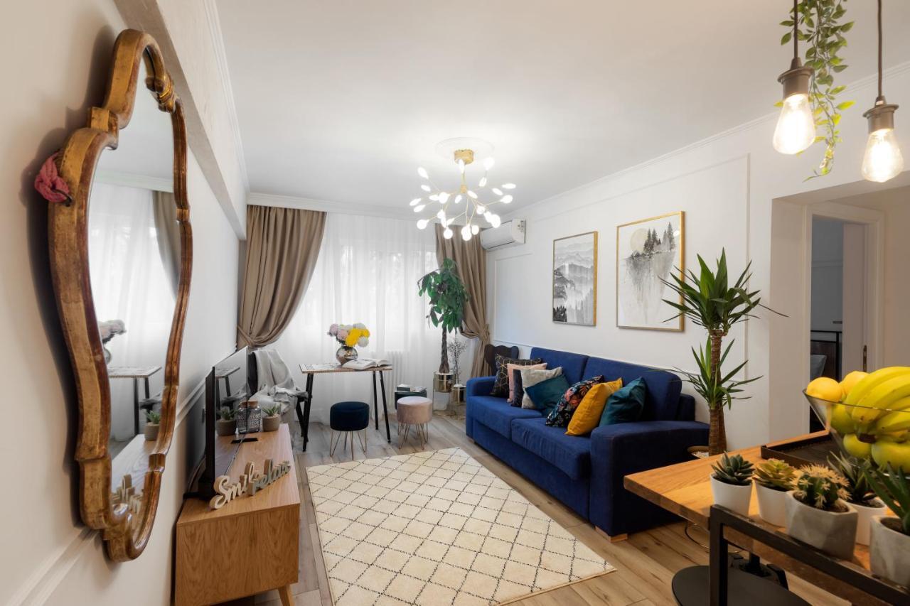 Eclectic 3 Bedroom Calea Victoriei By Urbanesq Bukarest Eksteriør billede